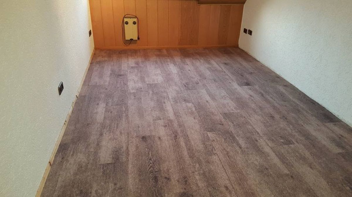 Neuer Boden in Holzoptik